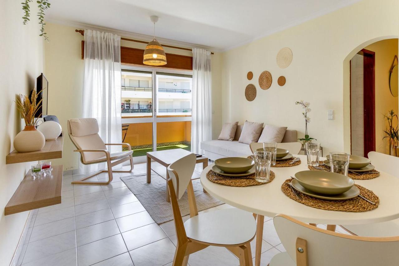 1Br Infante Flat In Quarteira By Lovelystay Екстер'єр фото